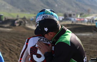 Aiden Zingg Mammoth Mx Obituary – Cause of Death Mammoth Lakes, California – The motocross world is reeling from the sudden and heartbreaking loss of Aiden Zingg, a beloved young racer whose life was tragically cut short. Aiden’s unexpected passing has left family, friends, and the entire racing community in deep sorrow